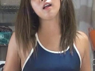 山岡りりな 水着にザーメンぶっかけSEX